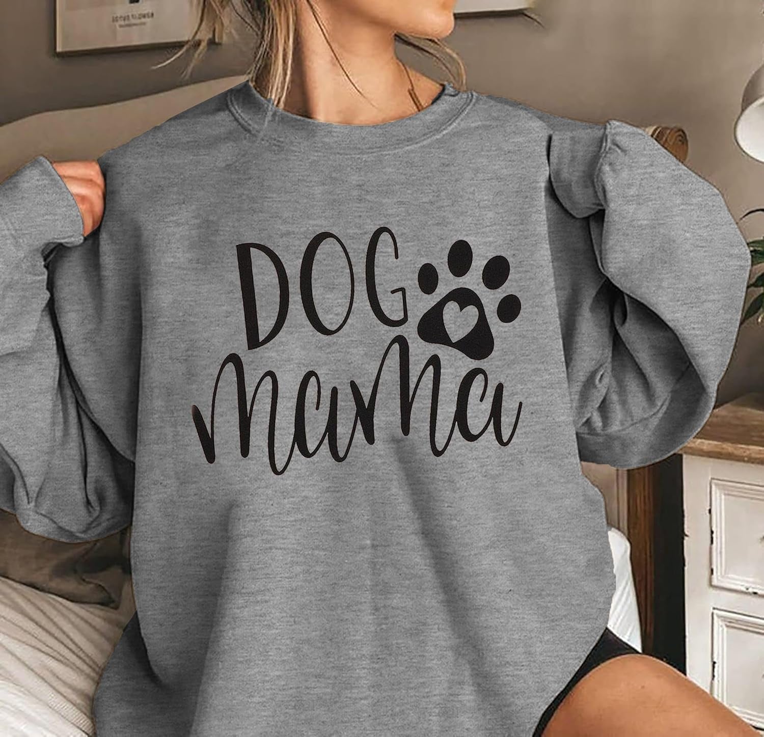 Dog Mom Sweatshirt Women Dog Mama Graphic Shirt Cute Paw Shirts Puppy Lover Pullover Casual Long Sleeve Tee Tops